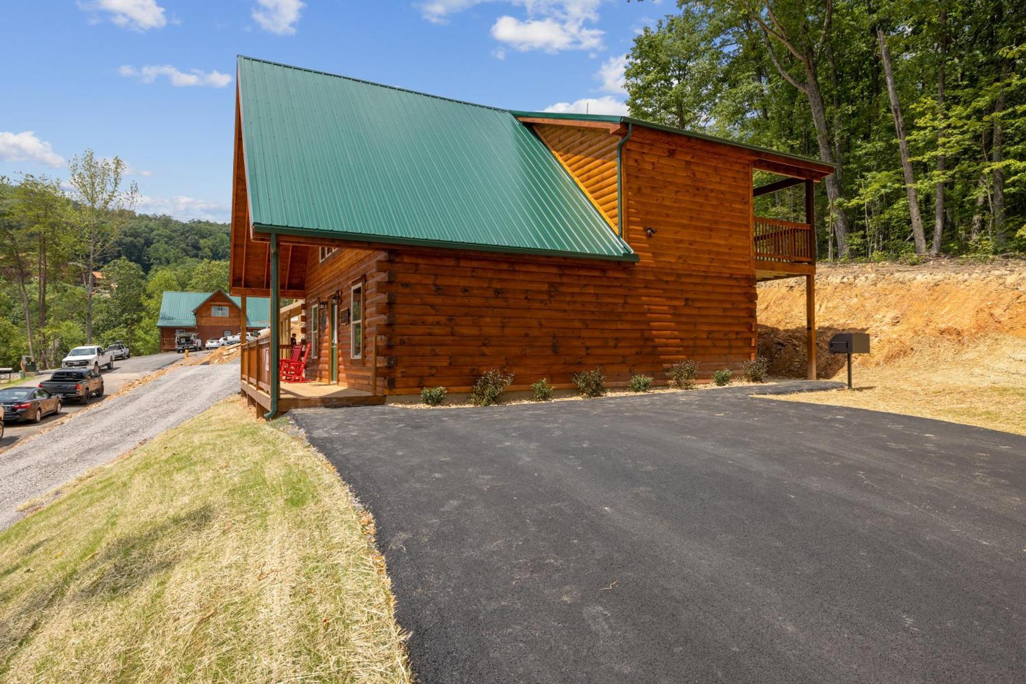 The 3 Bears Is A Newly Built 3 Bedroom Cabin Only 3 Minutes From The Parkway! Pigeon Forge Buitenkant foto