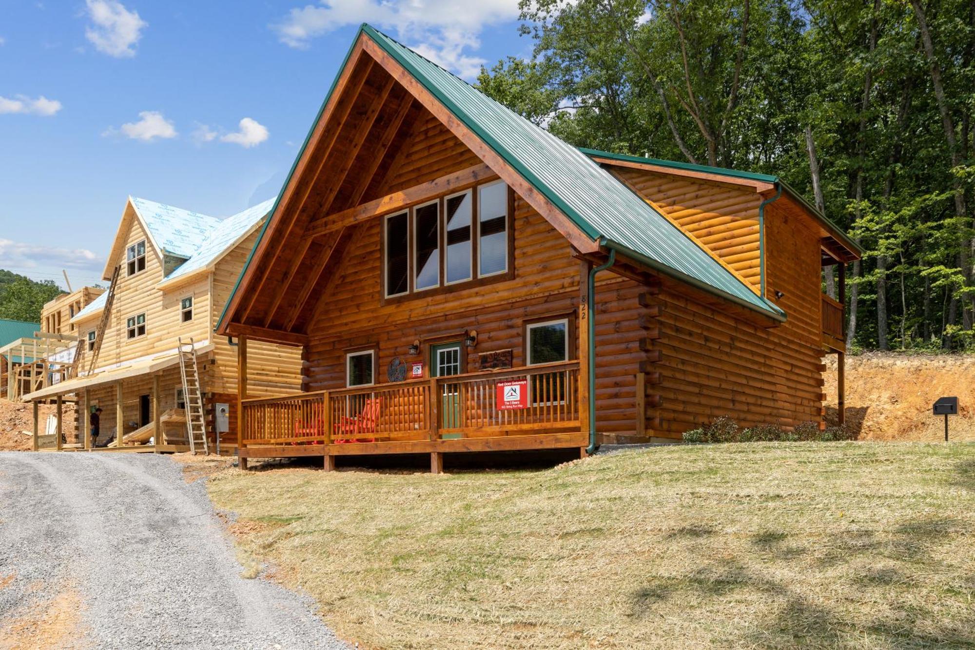 The 3 Bears Is A Newly Built 3 Bedroom Cabin Only 3 Minutes From The Parkway! Pigeon Forge Buitenkant foto