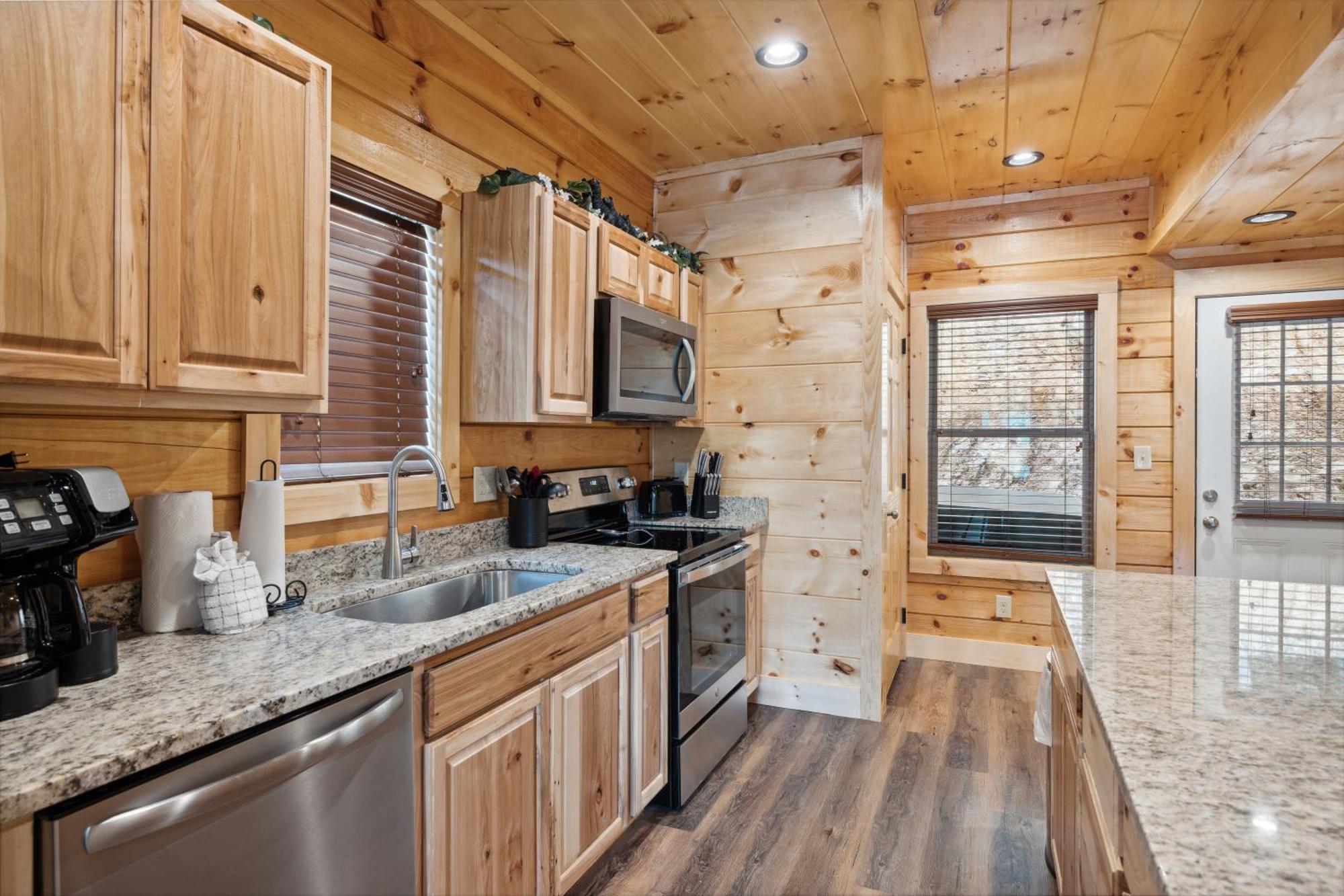 The 3 Bears Is A Newly Built 3 Bedroom Cabin Only 3 Minutes From The Parkway! Pigeon Forge Buitenkant foto